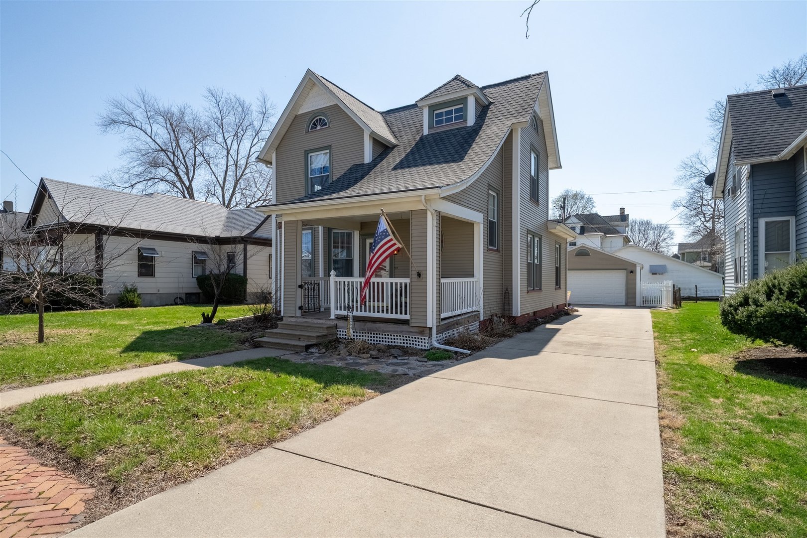 616 E Madison Street, Pontiac, IL 61764