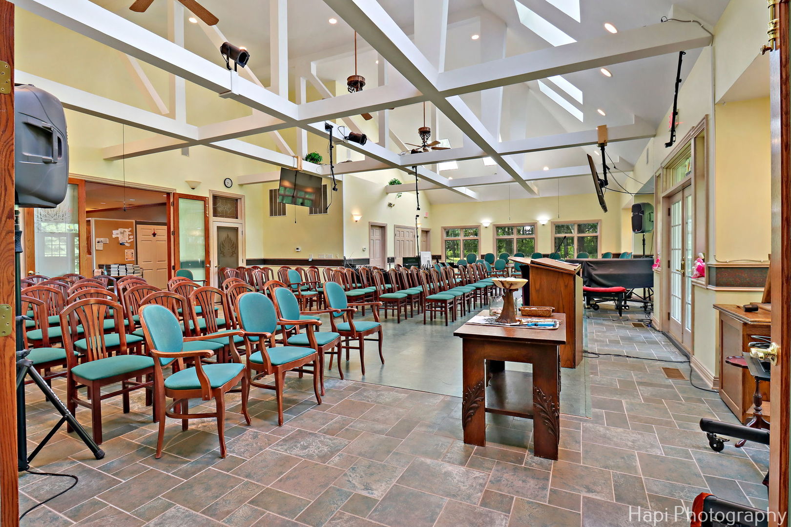 5603 Bull Valley Road, McHenry, IL 60050