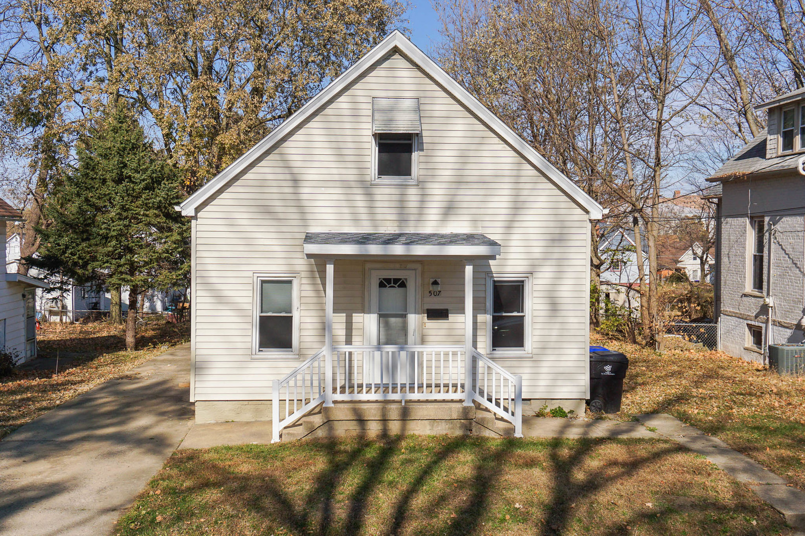 507 W Oakland Avenue, Bloomington, IL 61701