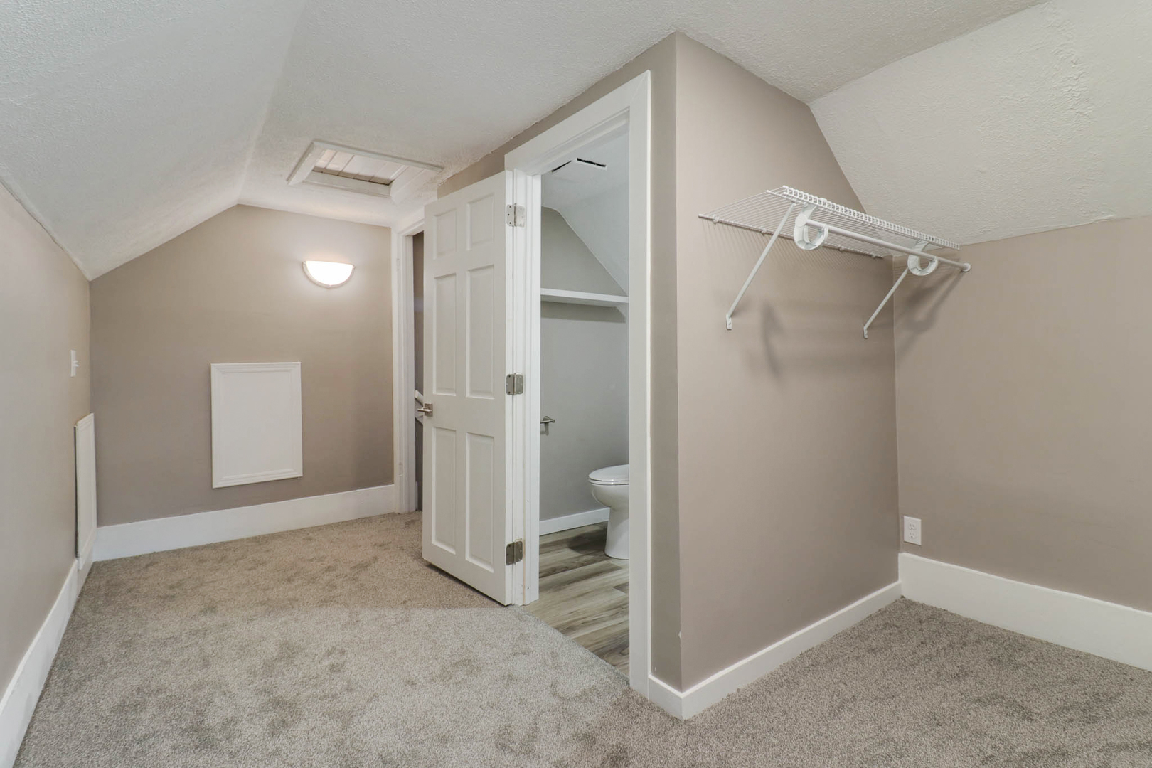 507 W Oakland Avenue, Bloomington, IL 61701