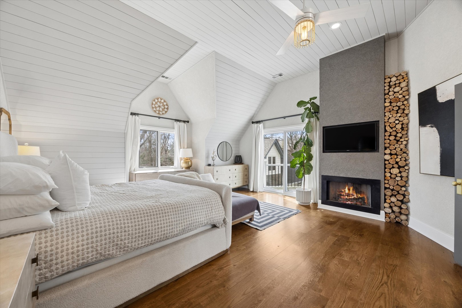 1903 Elmore Avenue, Downers Grove, IL 60515