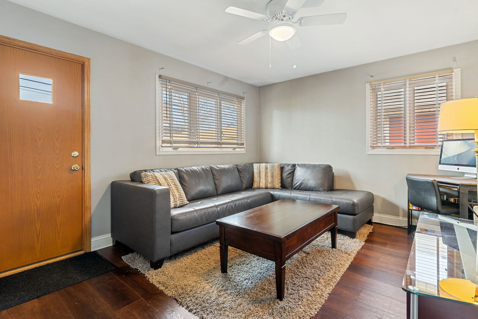 9966 S California Avenue, Evergreen Park, IL 60805