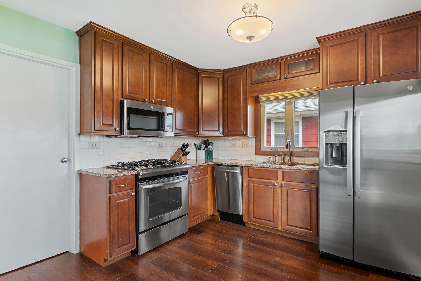 9966 S California Avenue, Evergreen Park, IL 60805