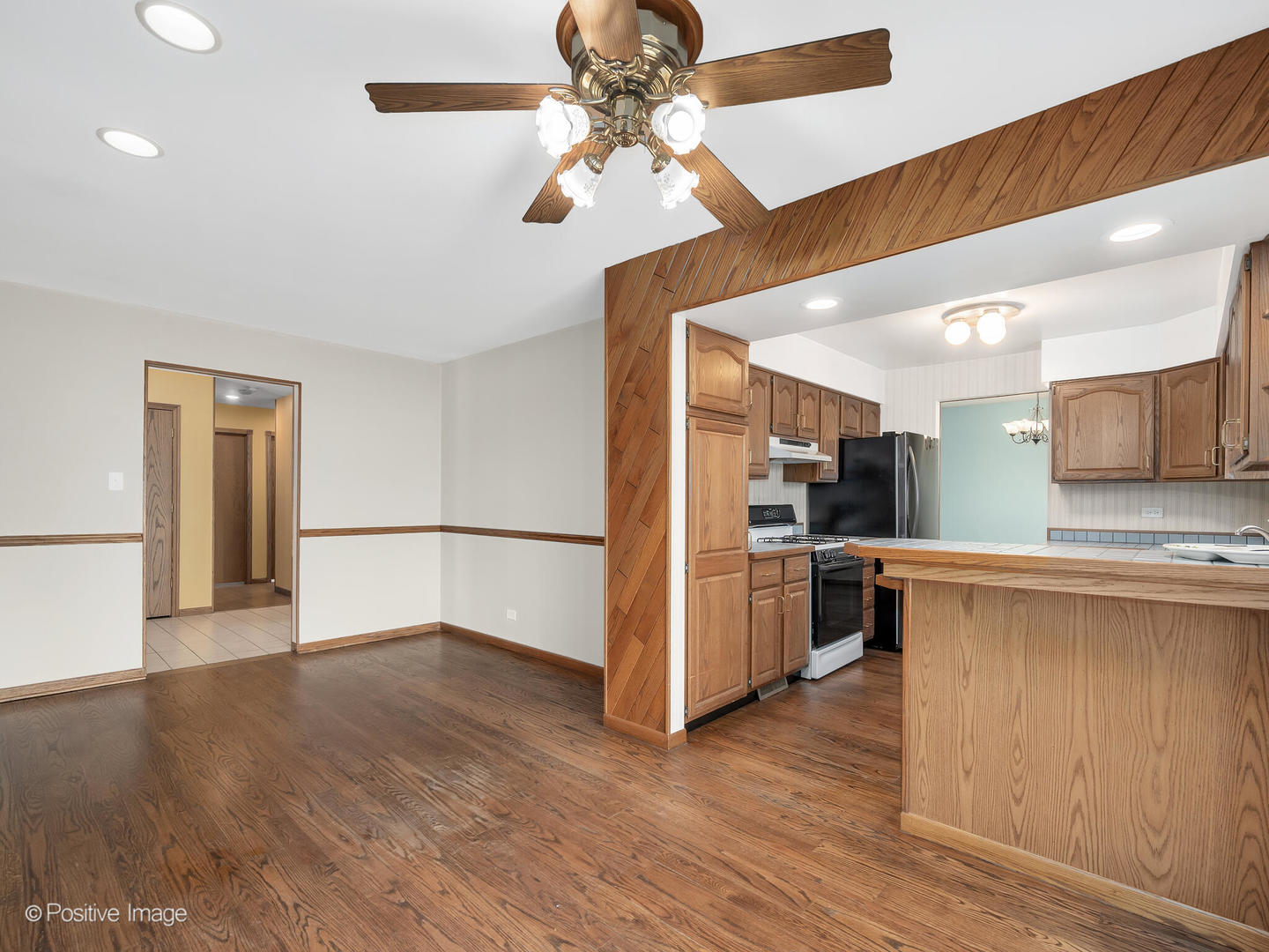 7102 Beechnut Lane, Darien, IL 60561