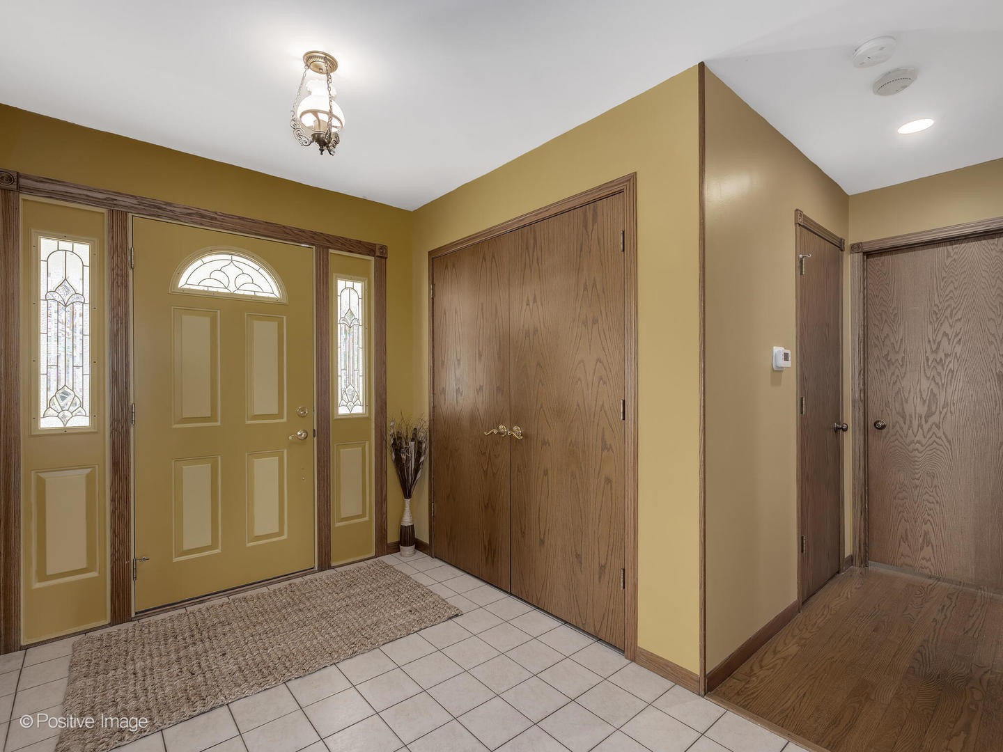 7102 Beechnut Lane, Darien, IL 60561