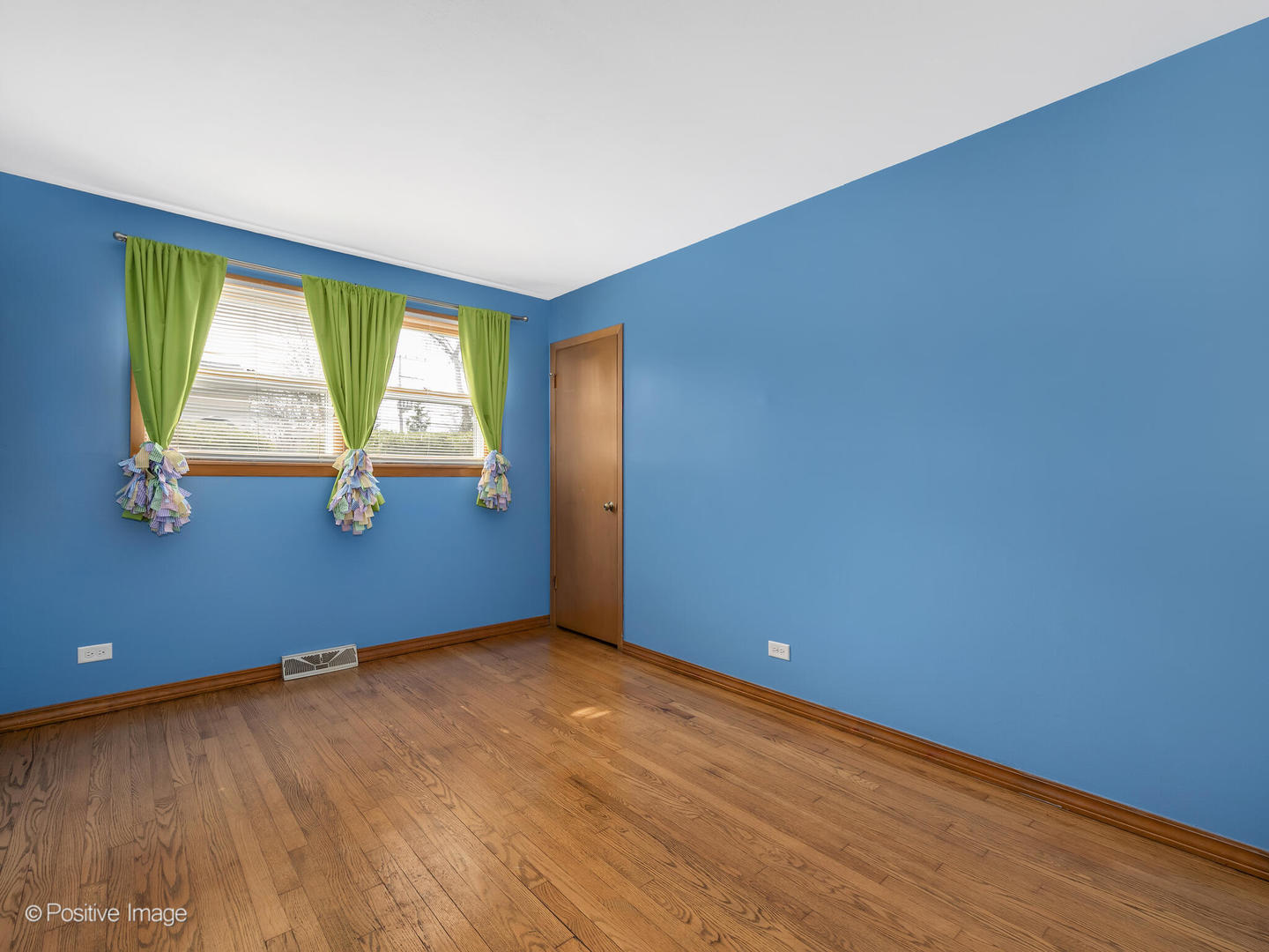 7102 Beechnut Lane, Darien, IL 60561