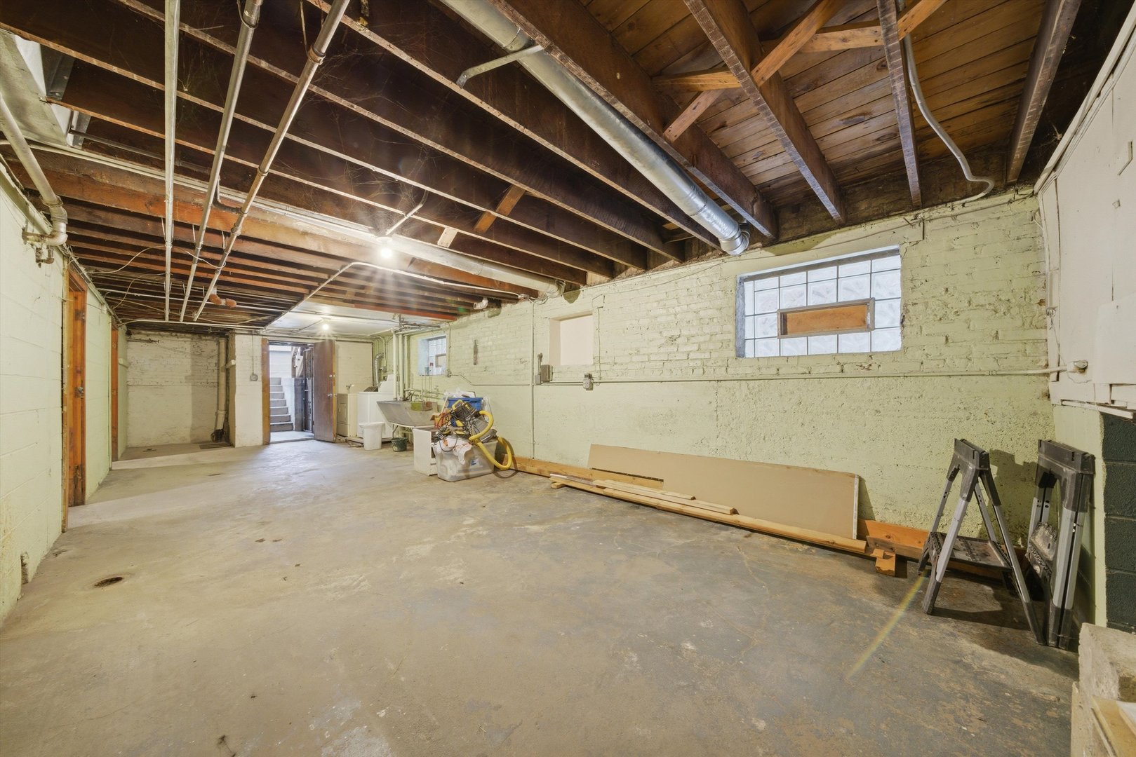 7634 S Phillips Avenue, Chicago, IL 60649