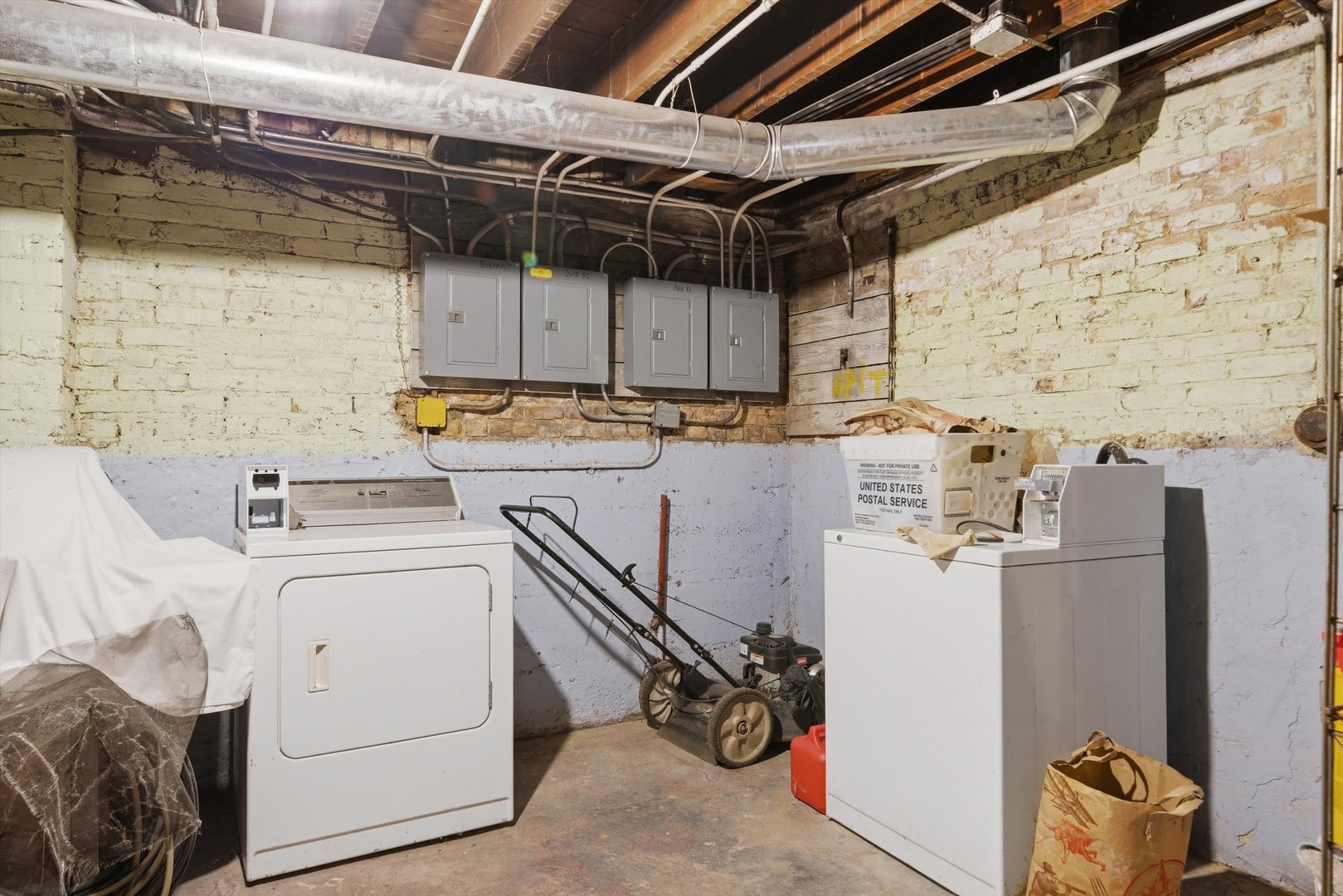 7634 S Phillips Avenue, Chicago, IL 60649