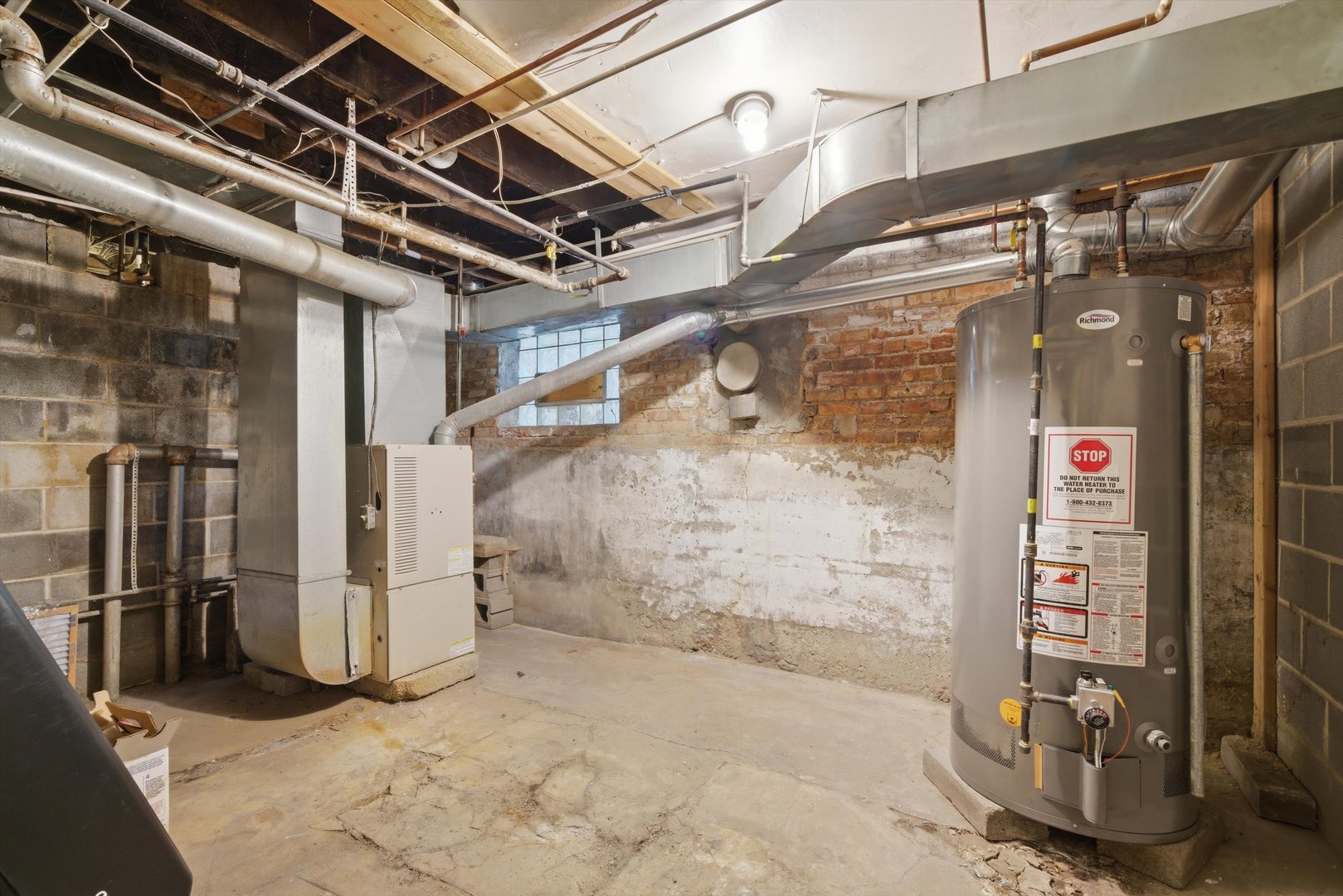 7634 S Phillips Avenue, Chicago, IL 60649