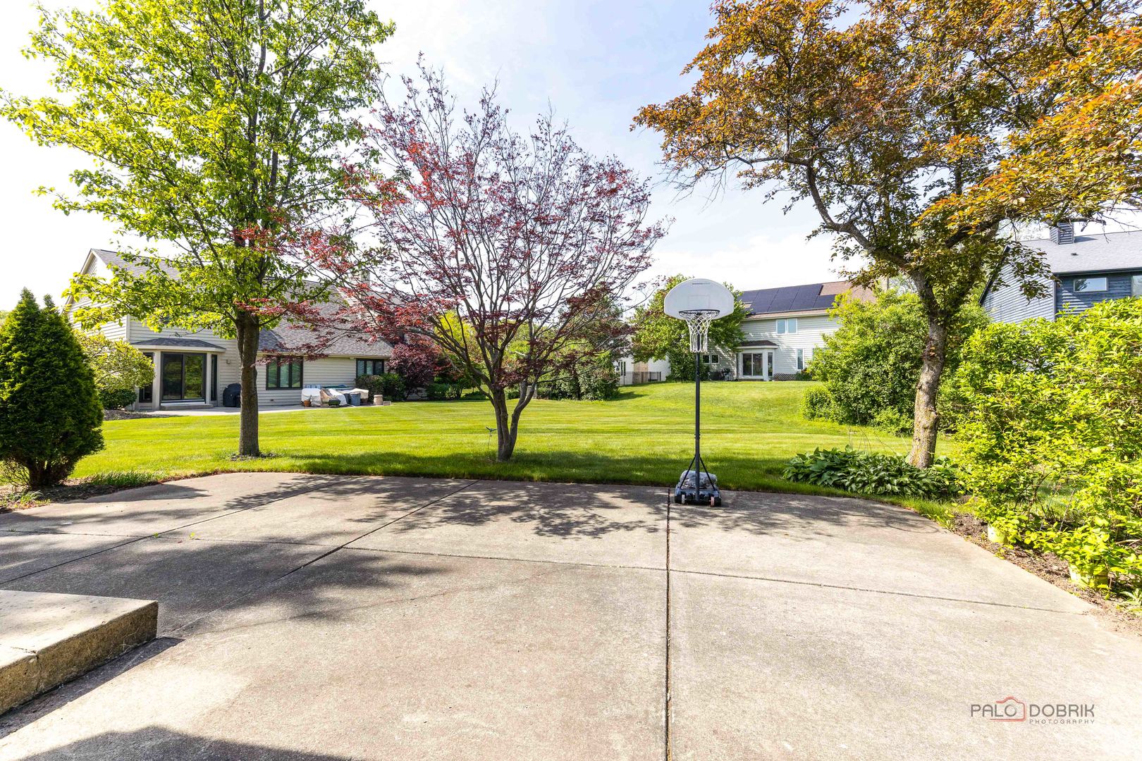 810 Edgemere Road, Buffalo Grove, IL 60089