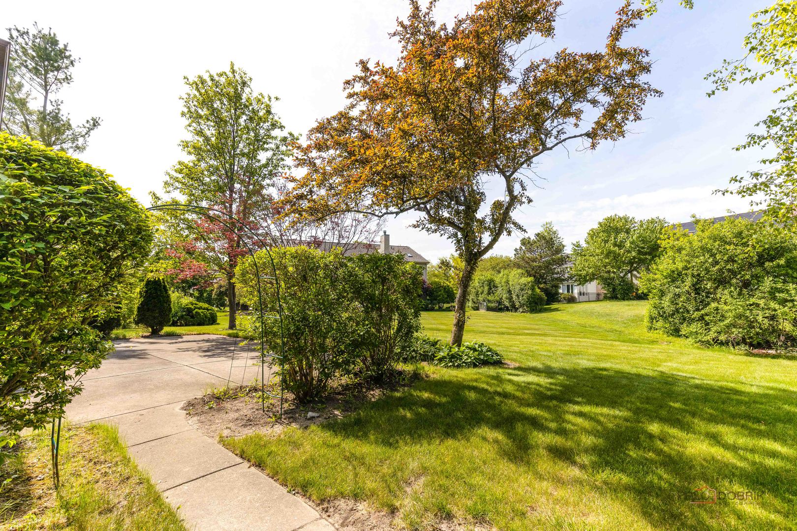 810 Edgemere Road, Buffalo Grove, IL 60089