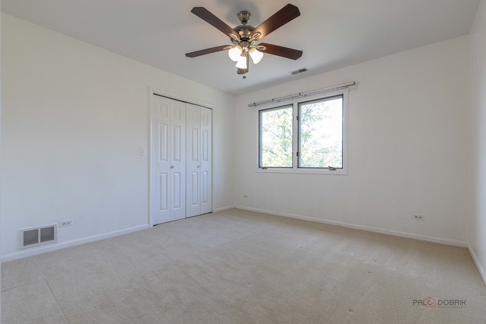 810 Edgemere Road, Buffalo Grove, IL 60089