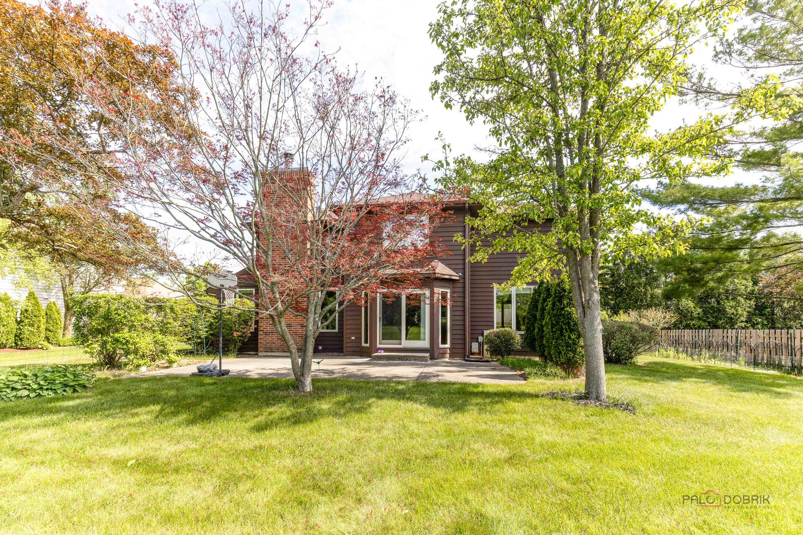 810 Edgemere Road, Buffalo Grove, IL 60089