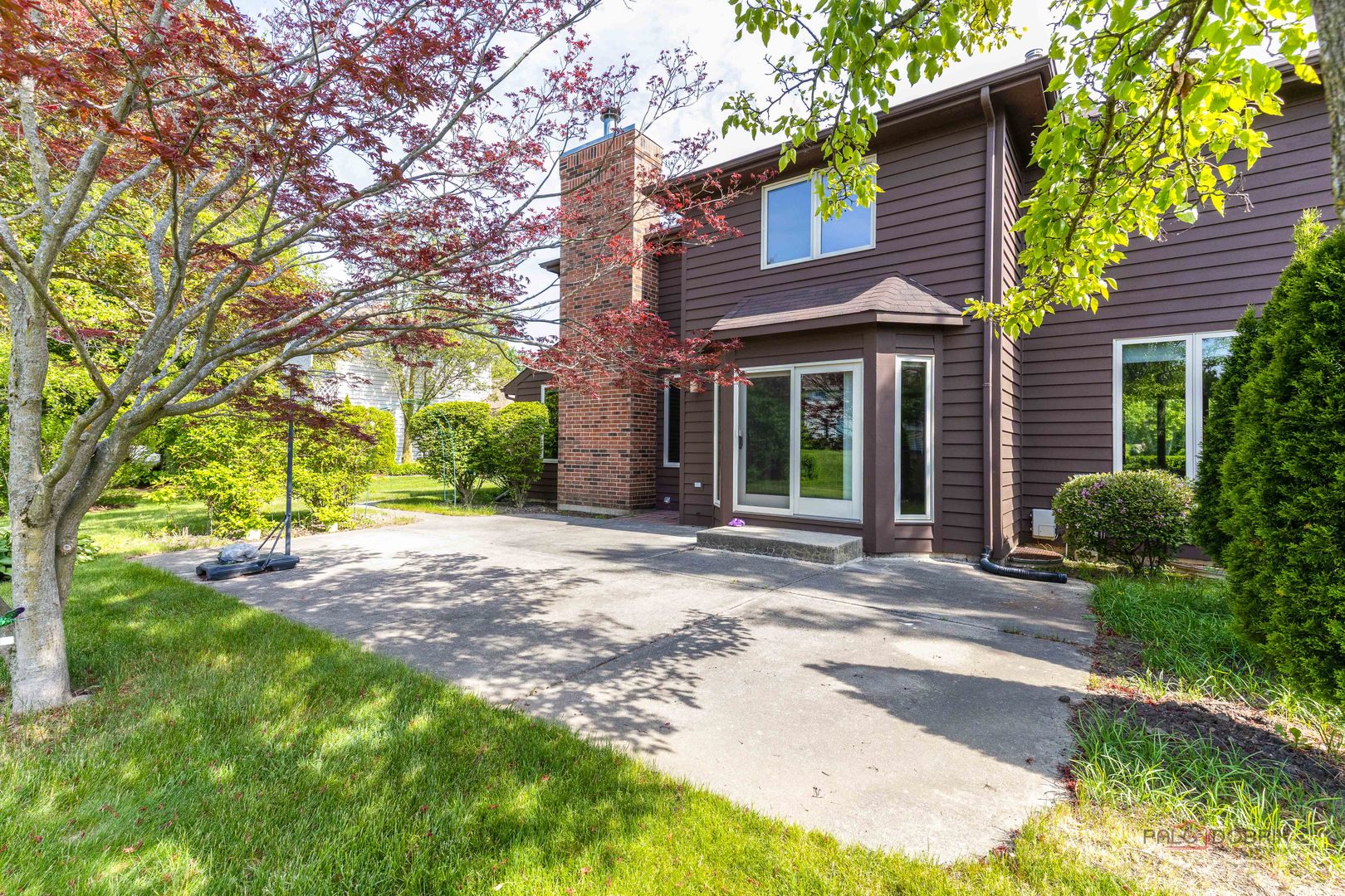 810 Edgemere Road, Buffalo Grove, IL 60089