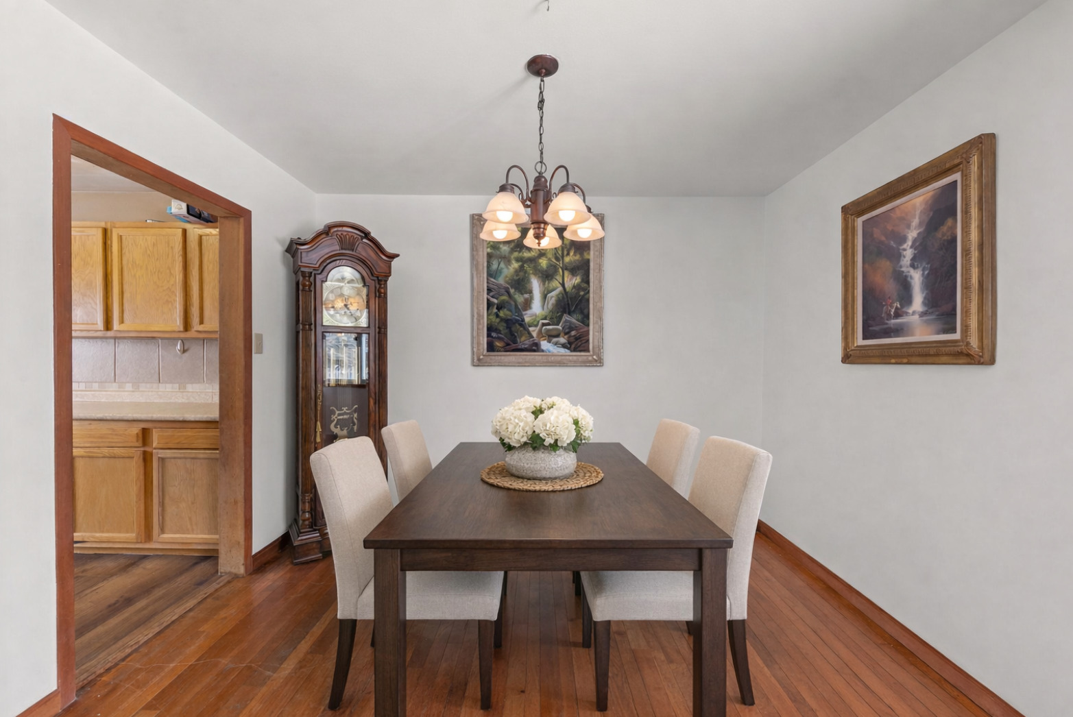 225 E Lincoln Avenue, Glendale Heights, IL 60139