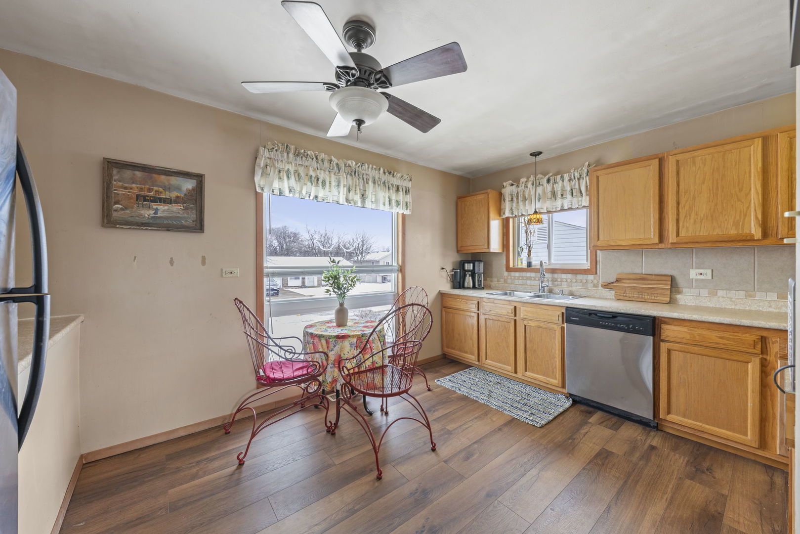 225 E Lincoln Avenue, Glendale Heights, IL 60139