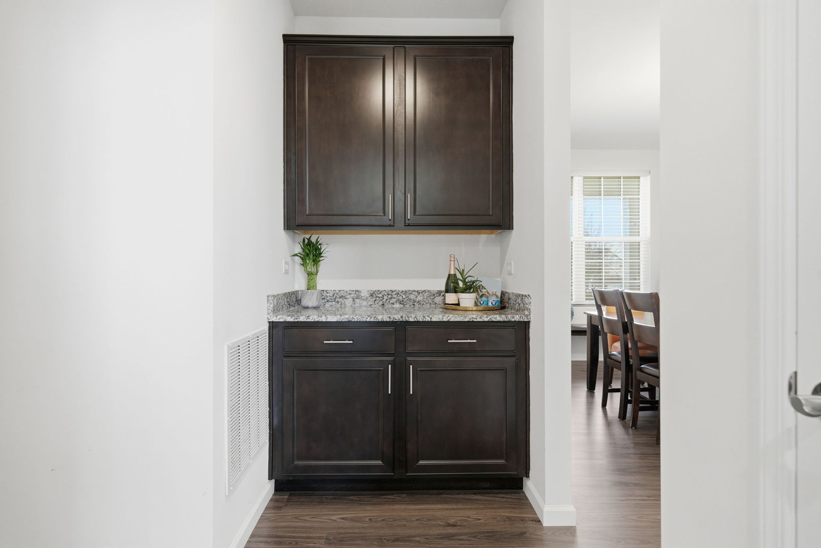 13005 Timber Wood Circle, Plainfield, IL 60585