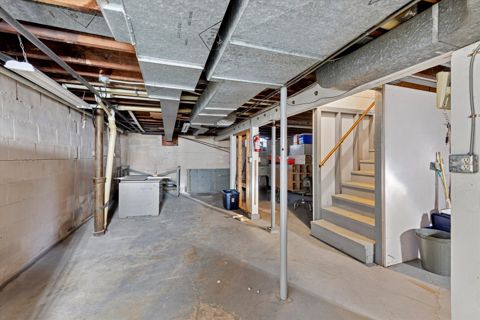 141 S Neltnor Boulevard, West Chicago, IL 60185