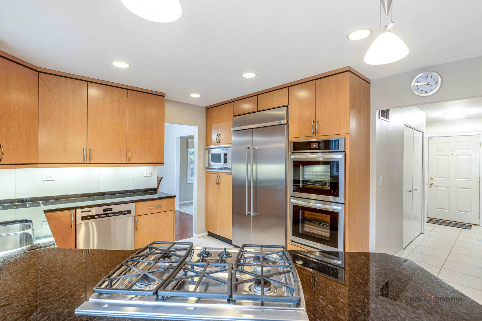 240 Osage Terrace, Buffalo Grove, IL 60089