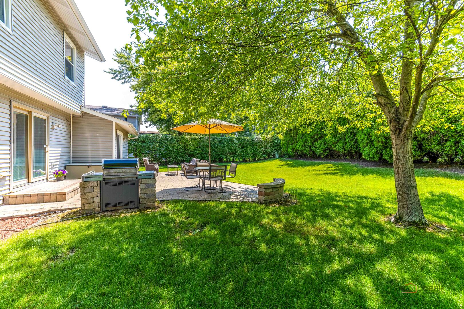 240 Osage Terrace, Buffalo Grove, IL 60089