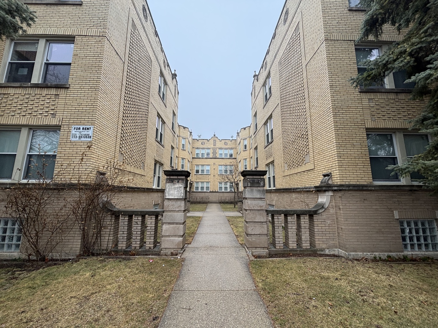 2216 W Thome Avenue #3-A, Chicago, IL 60659