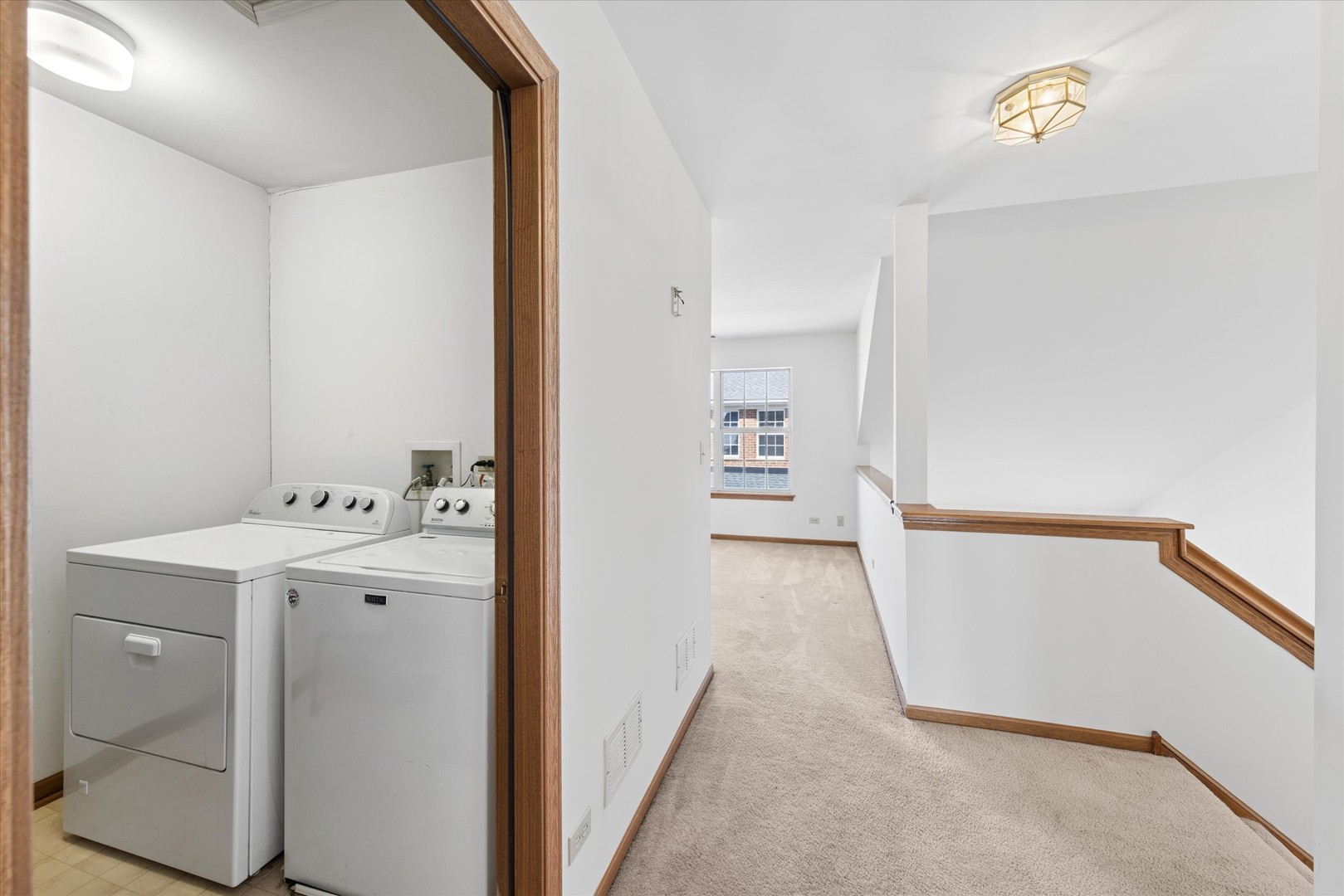 3 Dewalt Court, Elmhurst, IL 60126