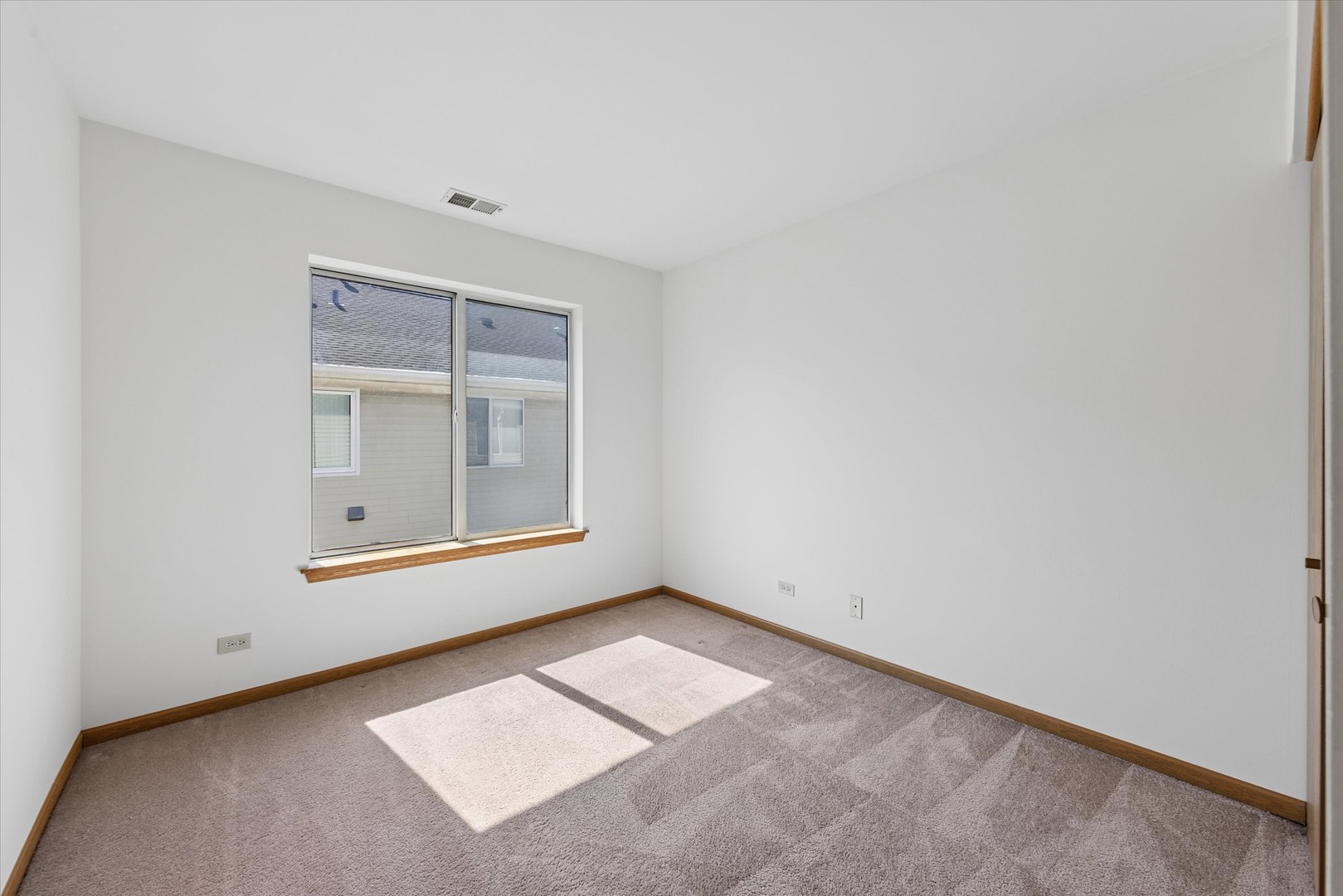 3 Dewalt Court, Elmhurst, IL 60126