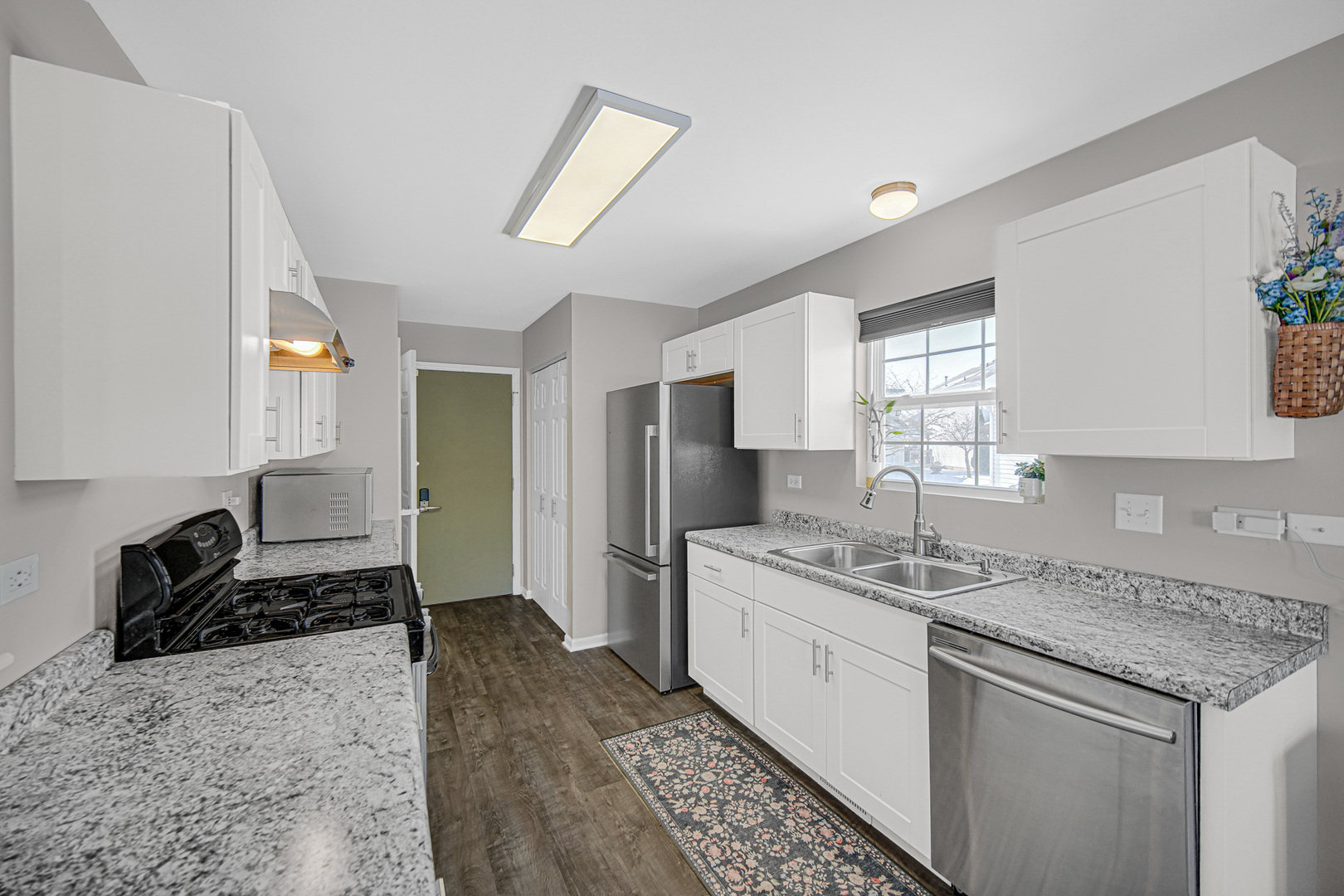 15903 W Iroquois Drive, Lockport, IL 60441