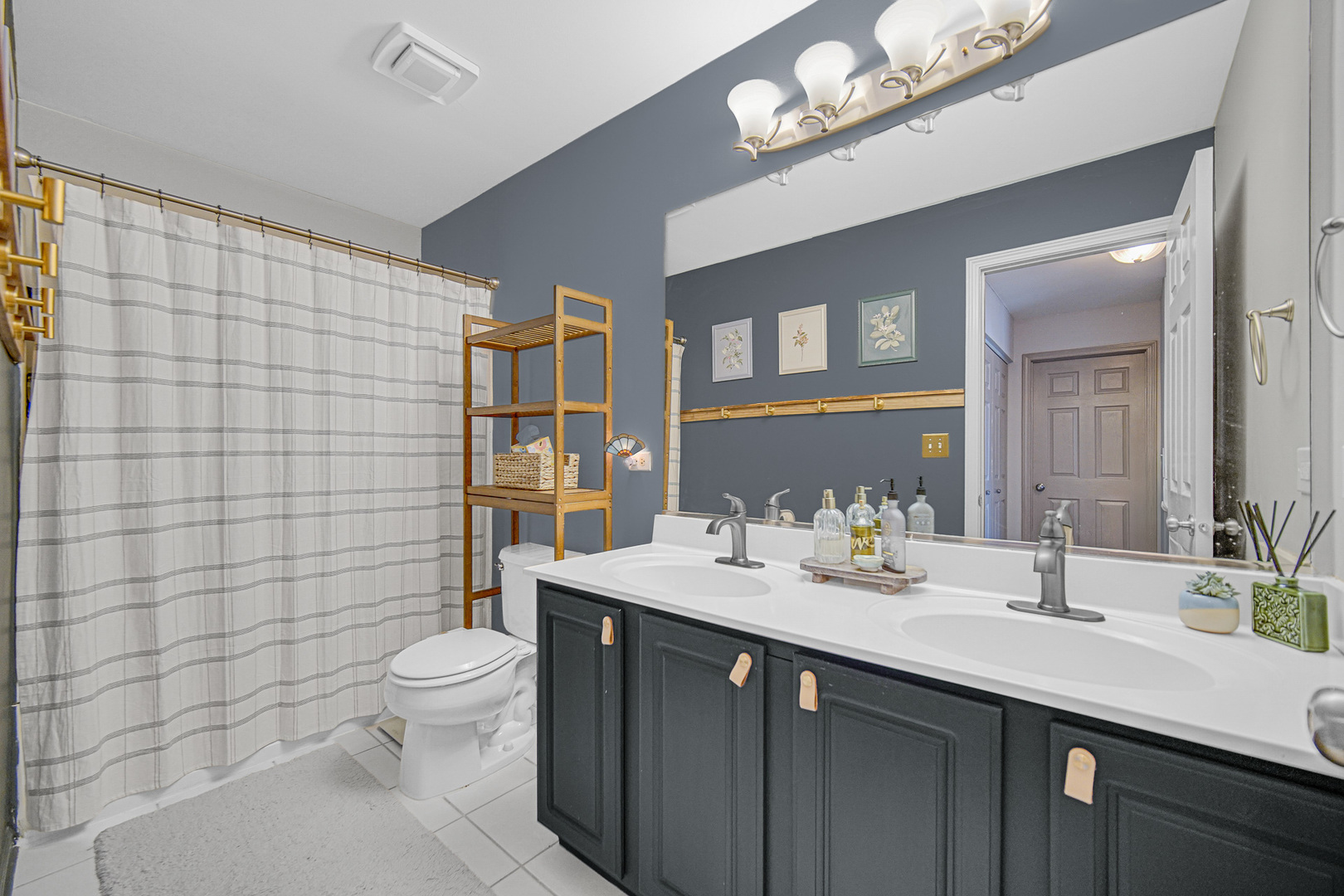 15903 W Iroquois Drive, Lockport, IL 60441