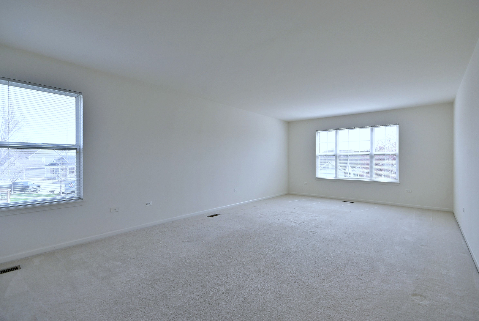 2914 Kelly Drive, Elgin, IL 60124