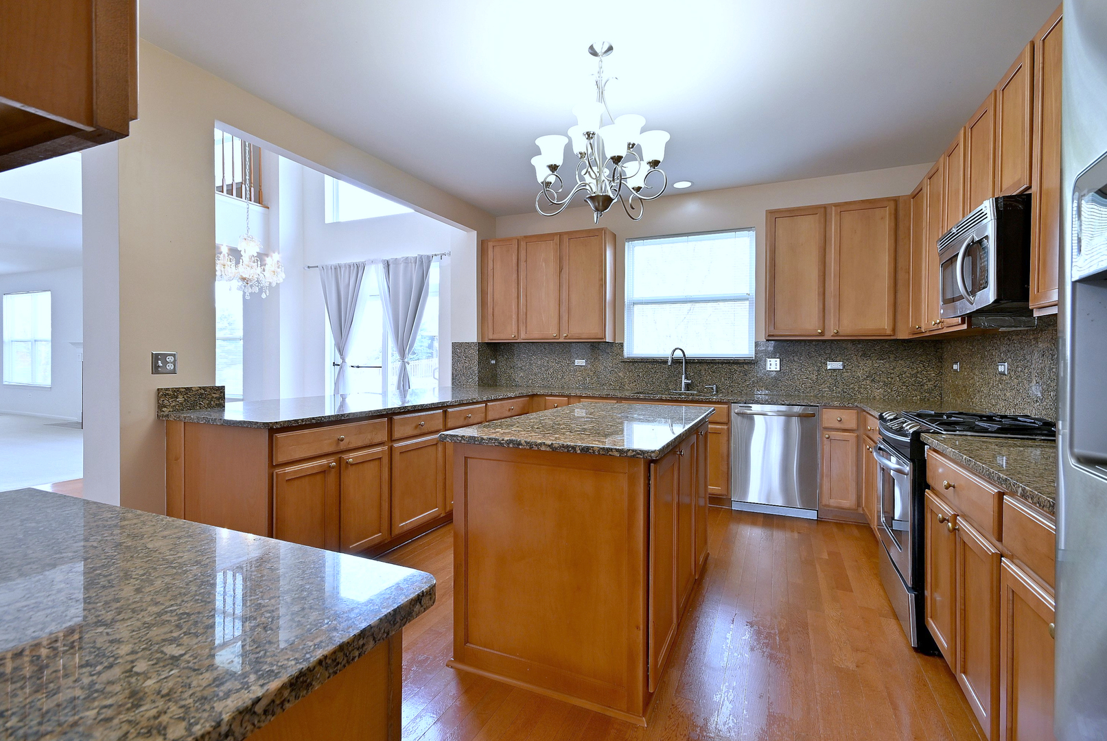 2914 Kelly Drive, Elgin, IL 60124