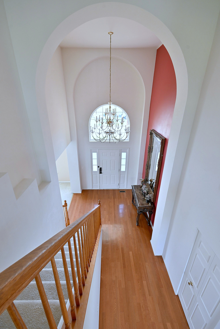 2914 Kelly Drive, Elgin, IL 60124