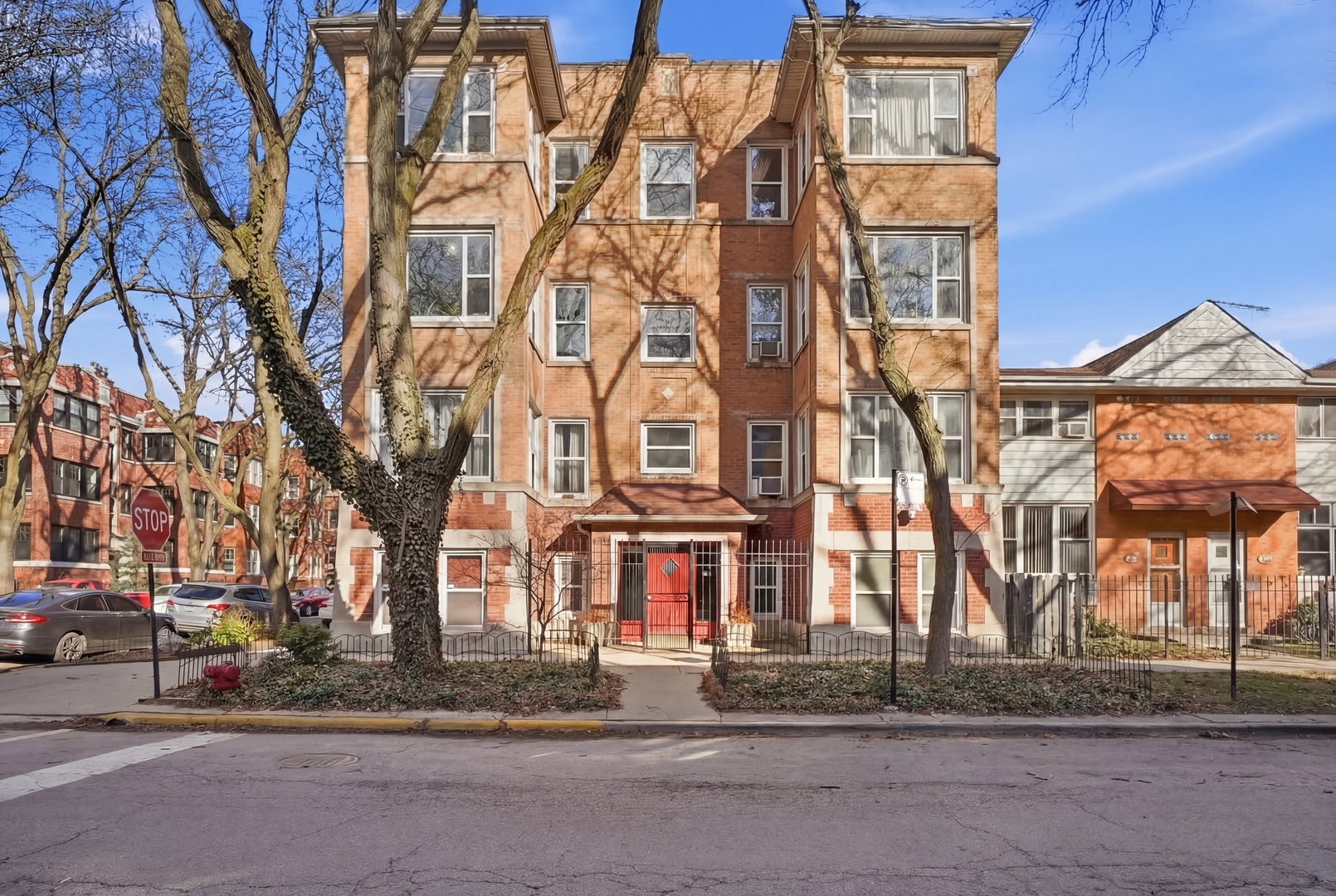 7657 N Greenview Avenue #2, Chicago, IL 60626