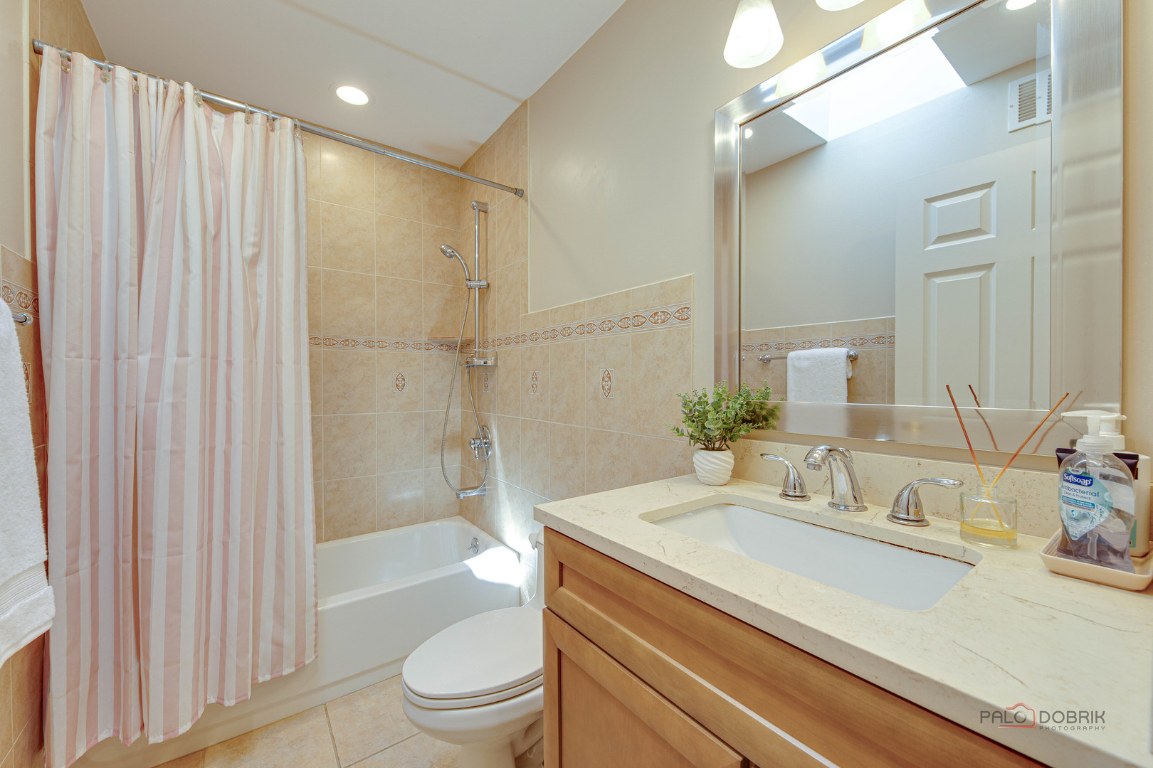 130 Westmoreland Drive, Wilmette, IL 60091