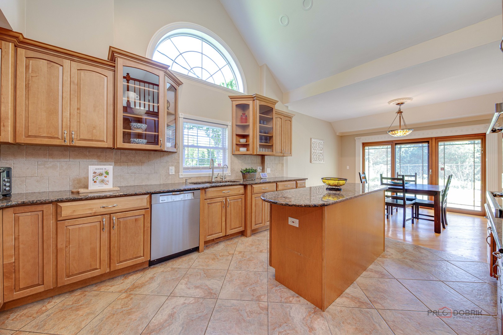 130 Westmoreland Drive, Wilmette, IL 60091