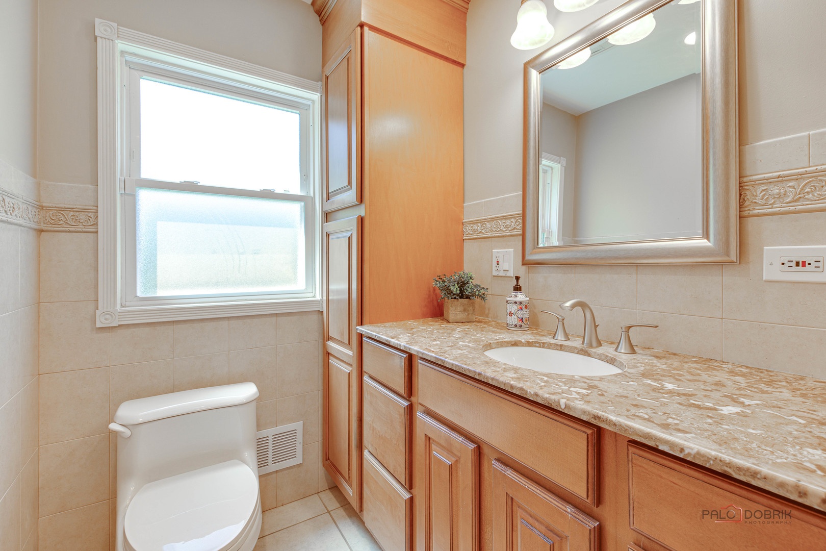 130 Westmoreland Drive, Wilmette, IL 60091
