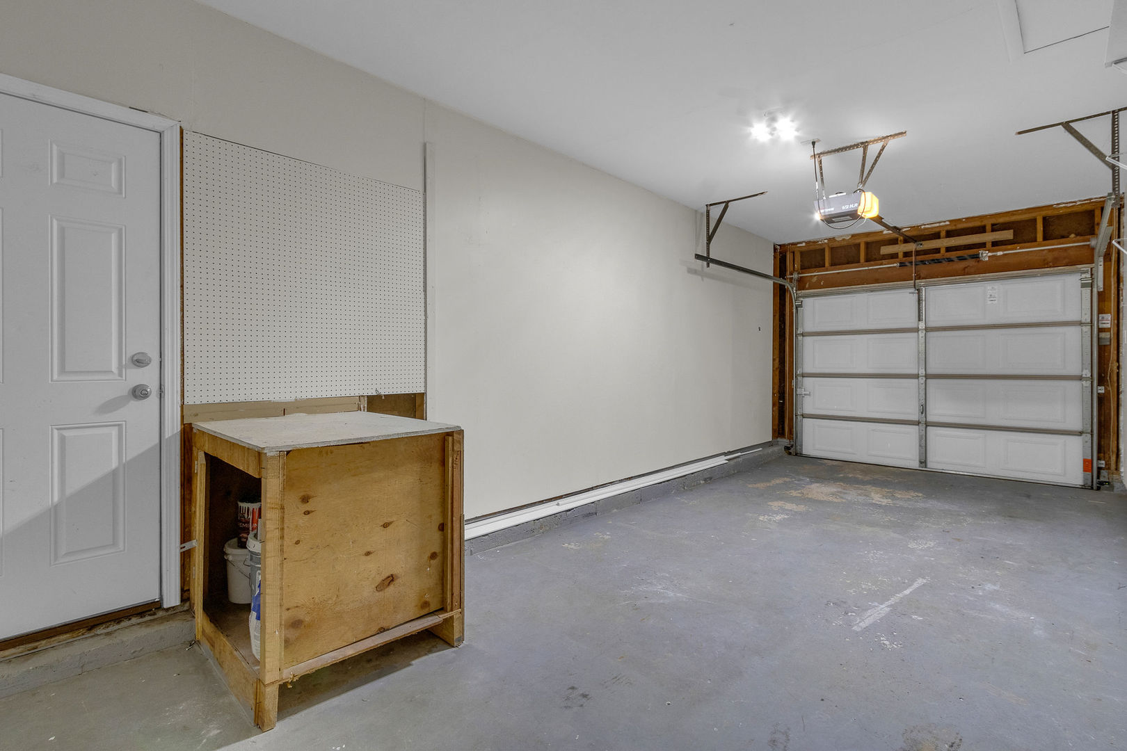 272 E Wrightwood Avenue, Glendale Heights, IL 60139