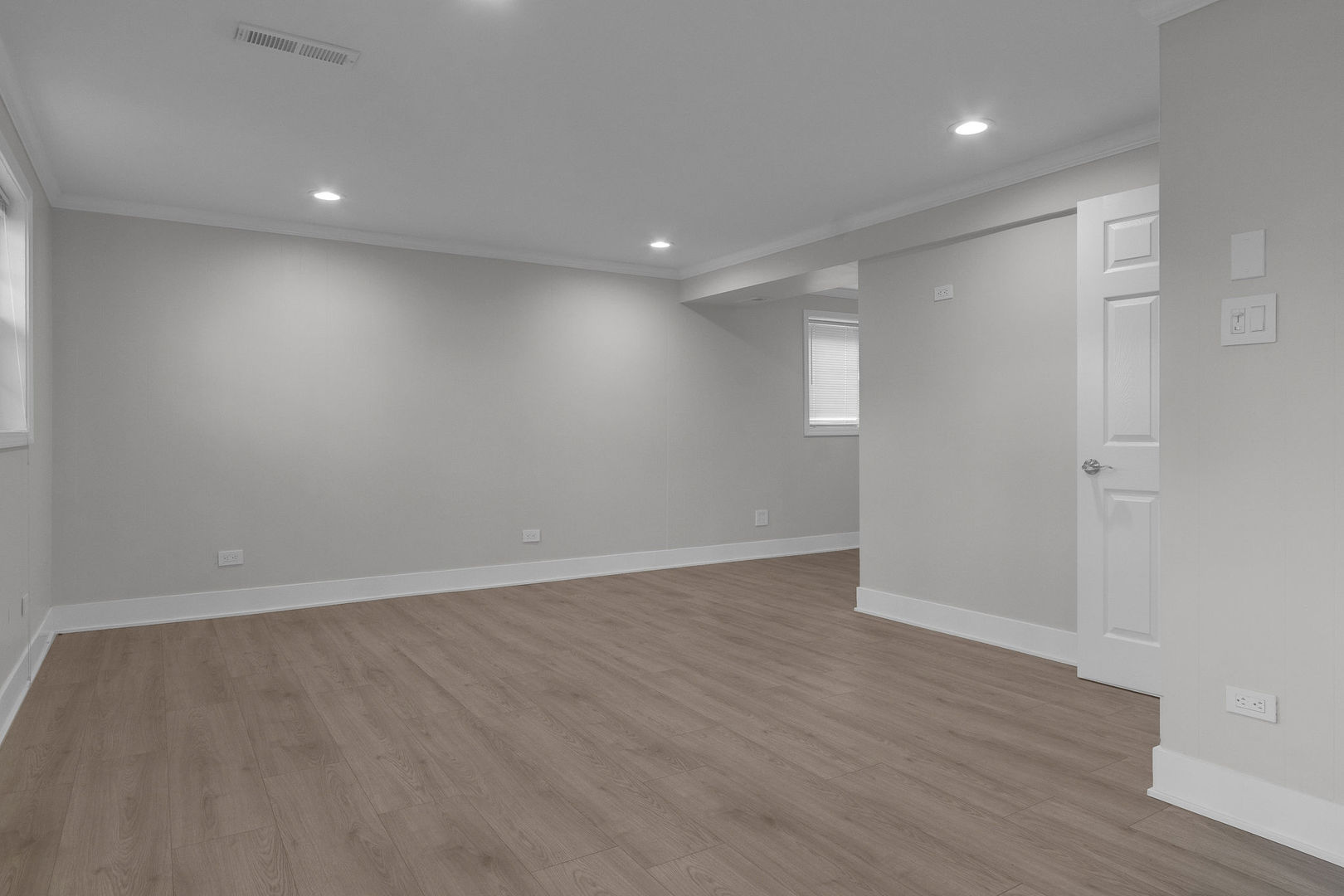 272 E Wrightwood Avenue, Glendale Heights, IL 60139