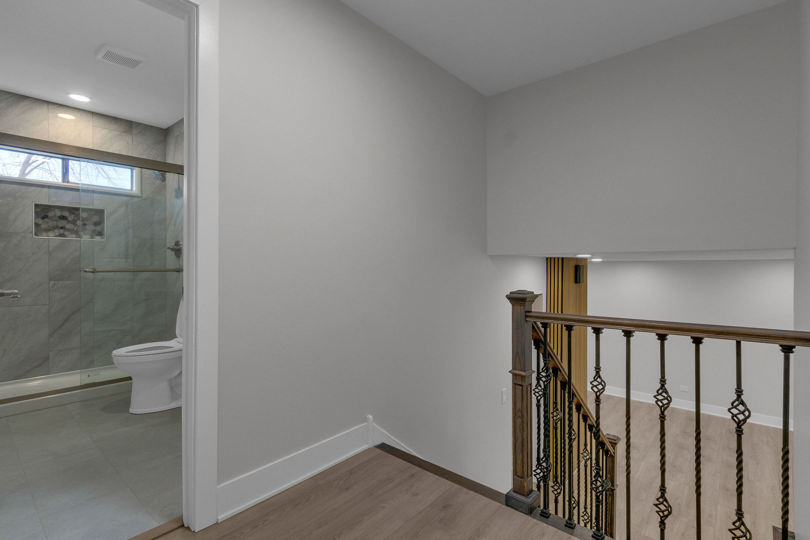 272 E Wrightwood Avenue, Glendale Heights, IL 60139