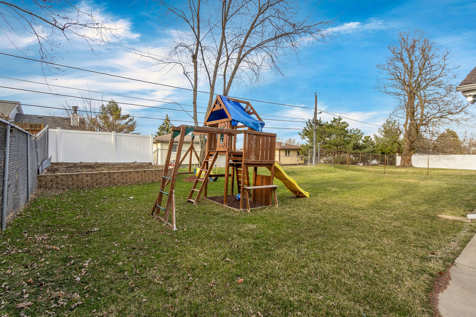 272 E Wrightwood Avenue, Glendale Heights, IL 60139