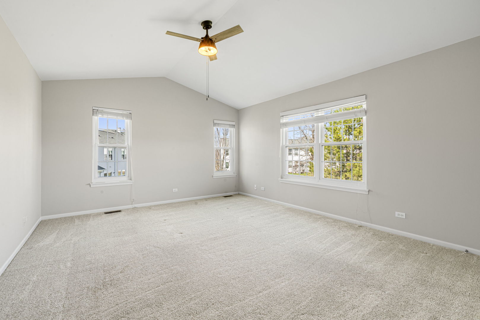 1267 Appaloosa Way, Bartlett, IL 60103