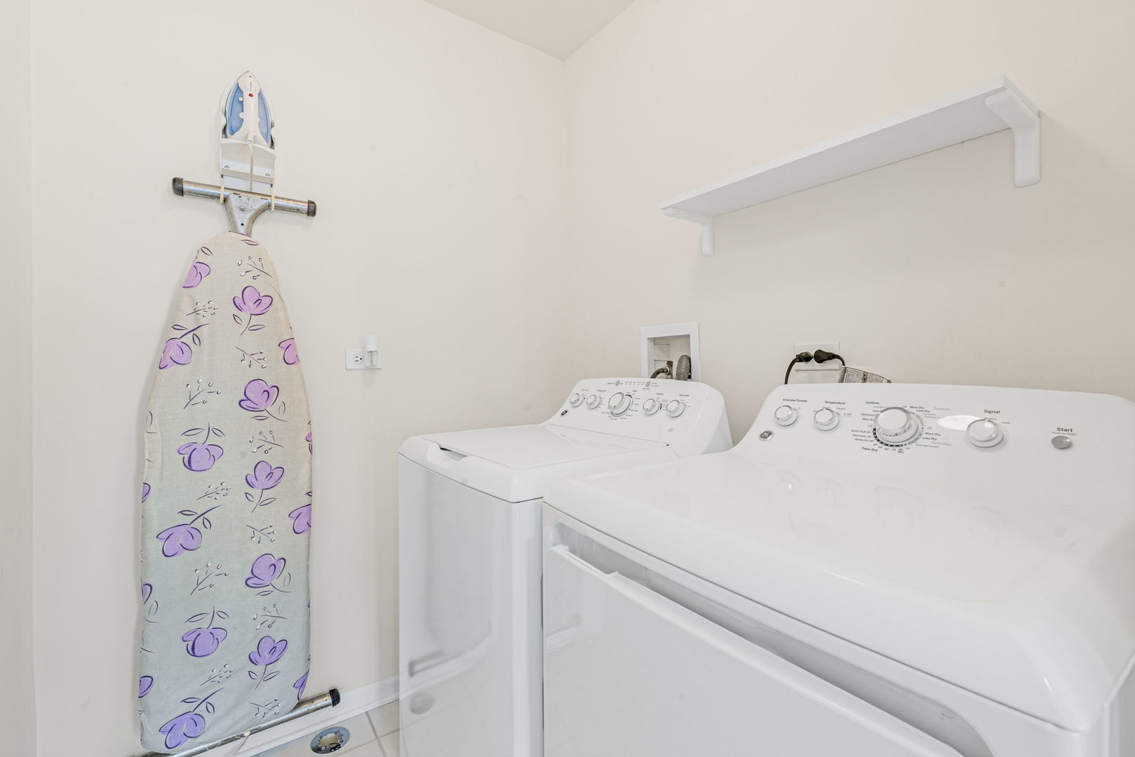 1267 Appaloosa Way, Bartlett, IL 60103