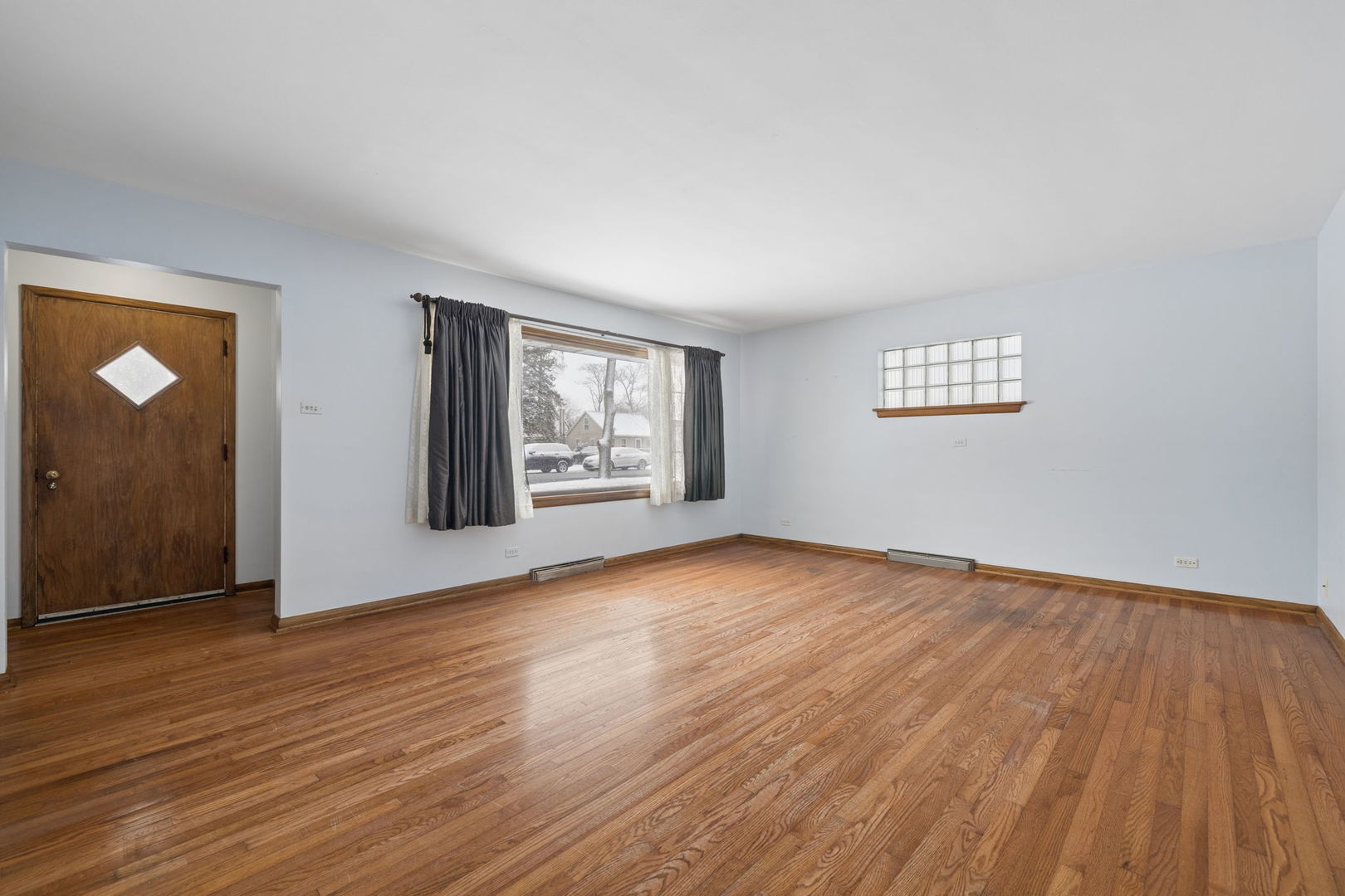 124 N State Street, Glenwood, IL 60425