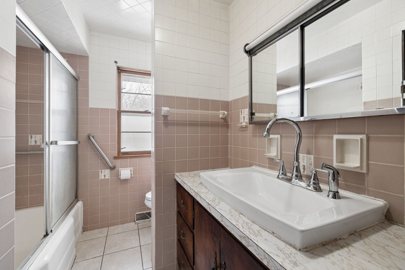 124 N State Street, Glenwood, IL 60425