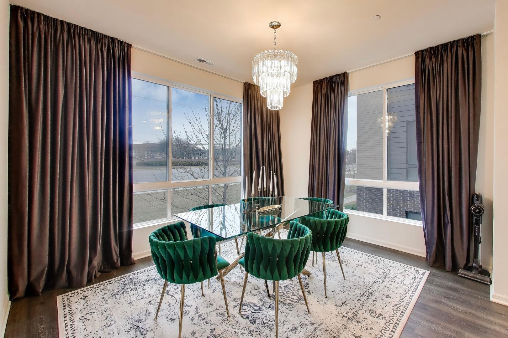 1296 Quadrant Lane, Schaumburg, IL 60173