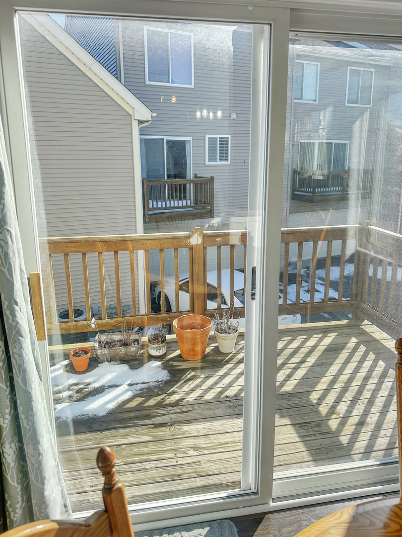 1260 Derry Lane, Pingree Grove, IL 60140