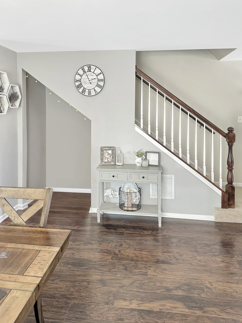 1260 Derry Lane, Pingree Grove, IL 60140