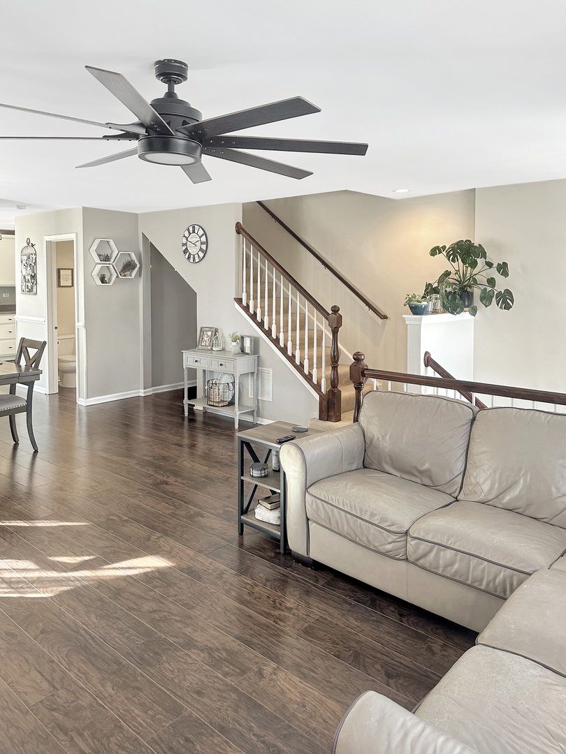 1260 Derry Lane, Pingree Grove, IL 60140