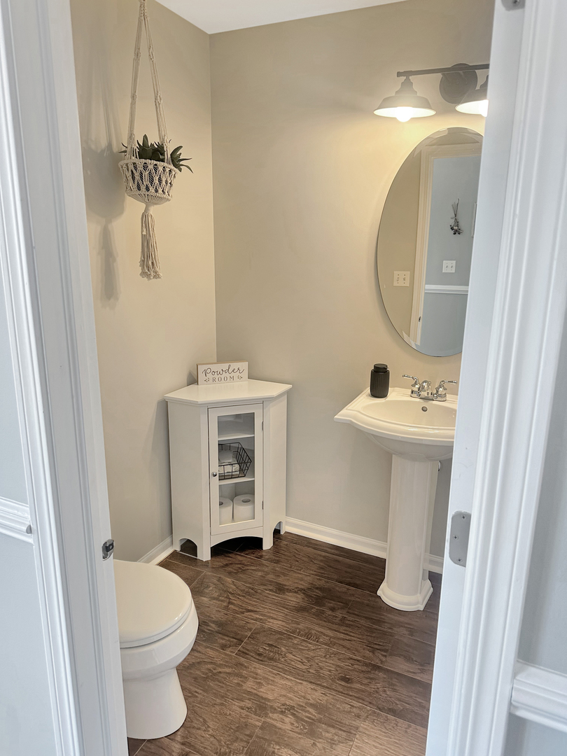 1260 Derry Lane, Pingree Grove, IL 60140