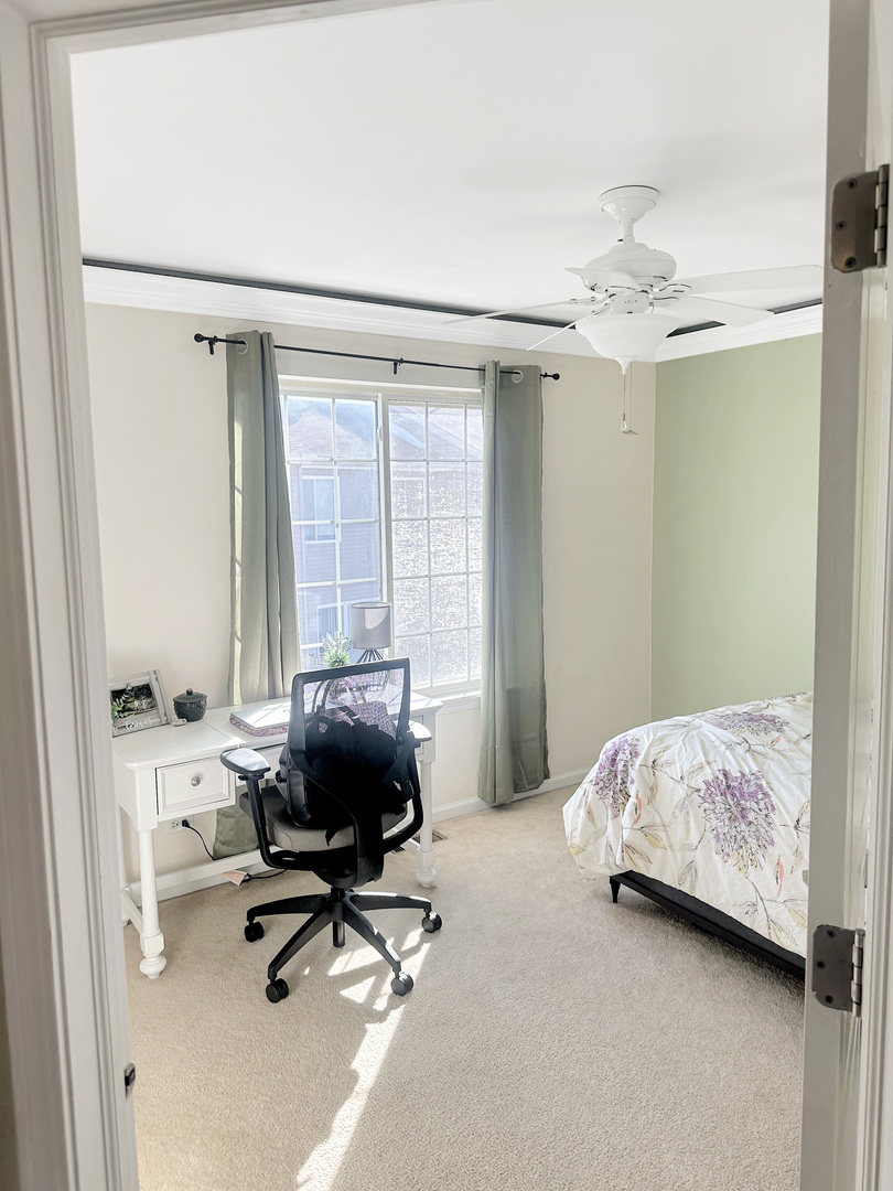 1260 Derry Lane, Pingree Grove, IL 60140